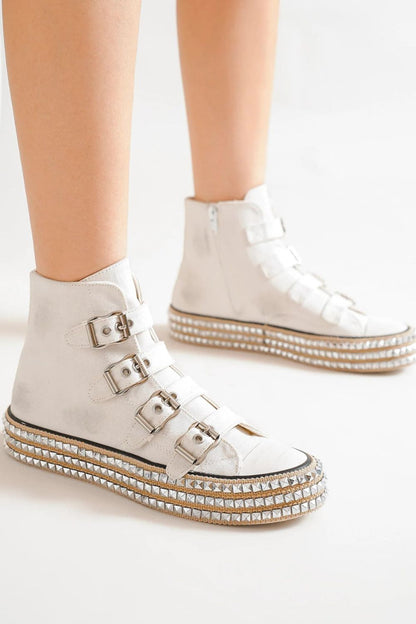 Aura Stylo - Beast Fashion Multi-Buckle Straps Studded Platform Sneakers