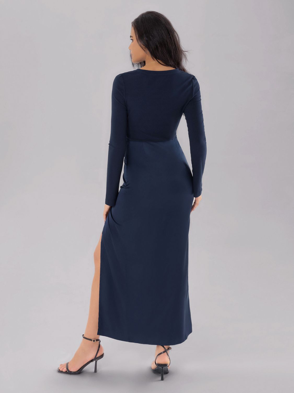 Aura Stylo - Split Round Neck Long Sleeve Midi Dress