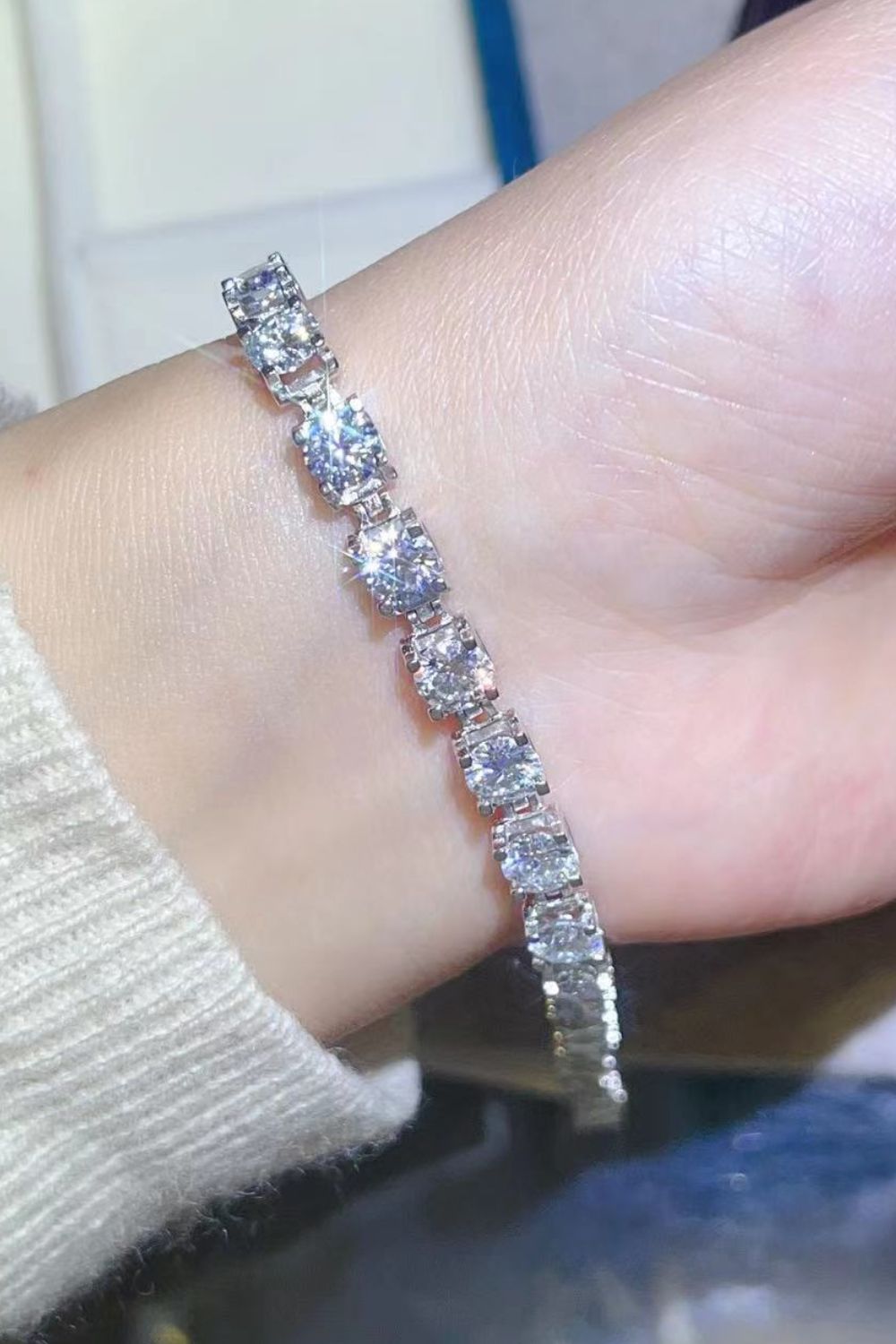 Aura Stylo - 10 Carat Moissanite Platinum-Plated Bracelet