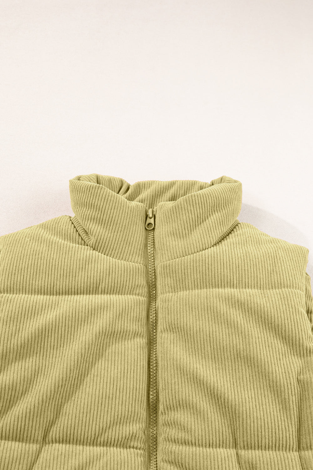 Aura Stylo - Zip Up Turtleneck Vest Coat