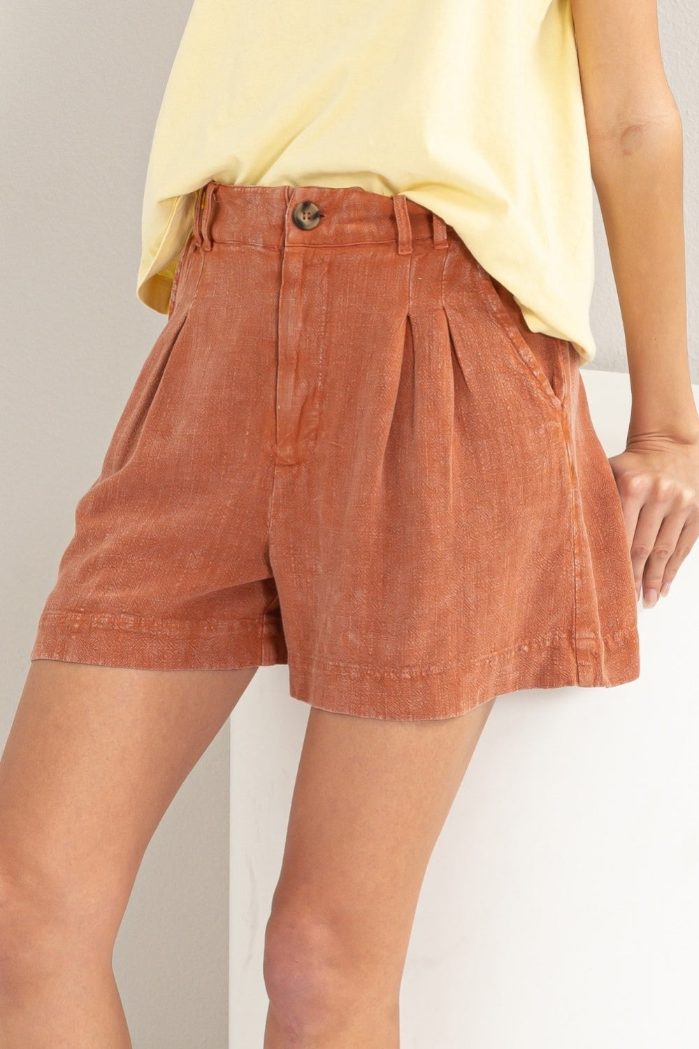 Aura Stylo - HYFVE High Waist Pleated Linen Shorts