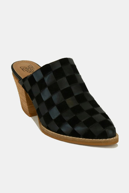 Aura Stylo - Beast Fashion Woven Checkerboard Block Heel Mule Shoes