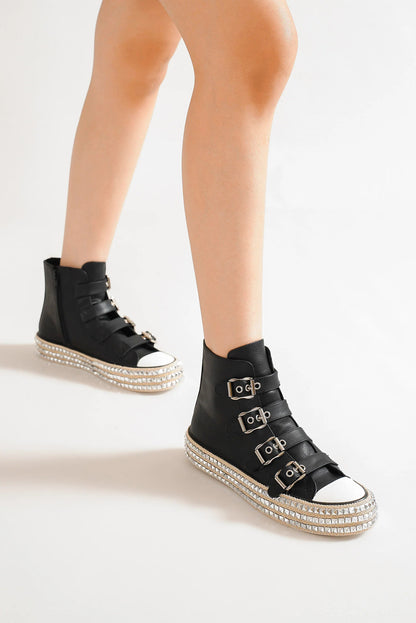 Aura Stylo - Beast Fashion Multi-Buckle Straps Studded Platform Sneakers