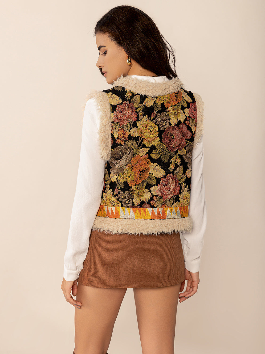 Aura Stylo - Embroidered Fuzzy Trim Open Front Vest Coat