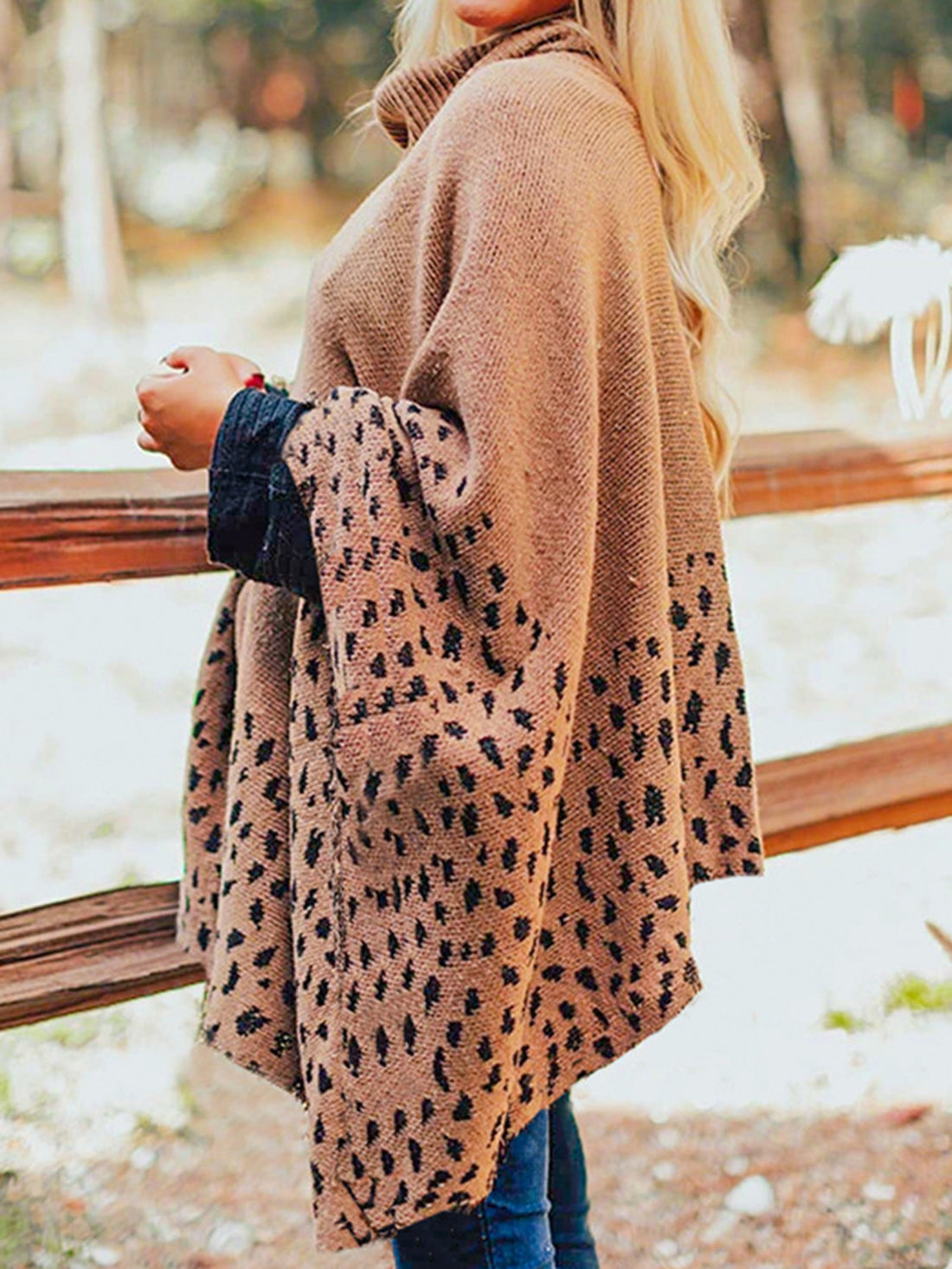 Aura Stylo - Leopard Turtleneck Poncho