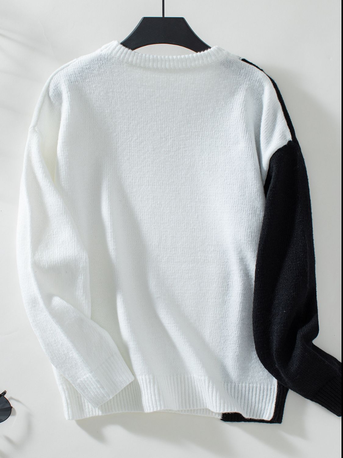 Two Tone Cable Knit Round Neck Long Sleeve Sweater