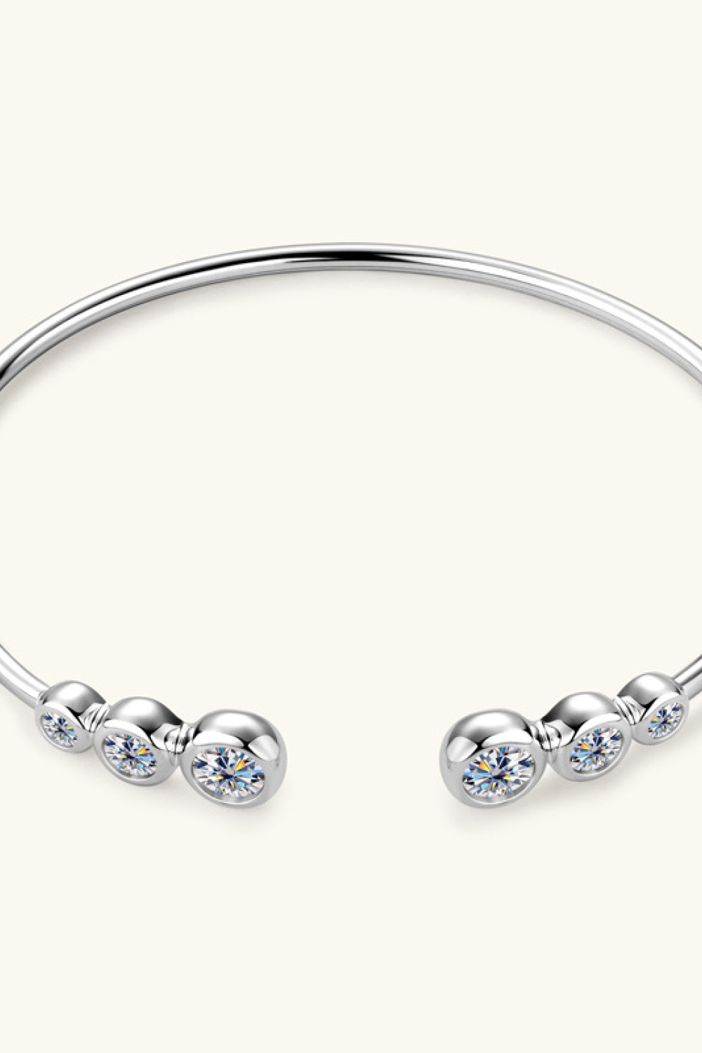 Aura Stylo - 1.8 Carat Moissanite 925 Sterling Silver Bracelet