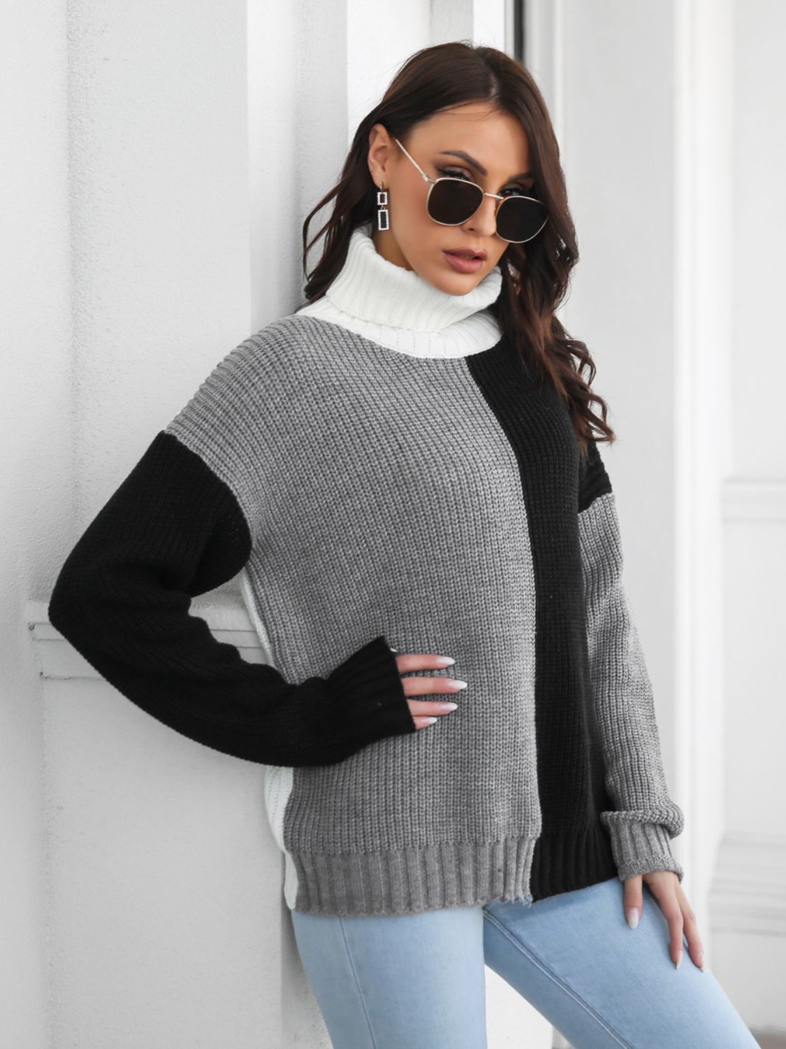 Aura Stylo - Contrast Turtleneck Long Sleeve Sweater