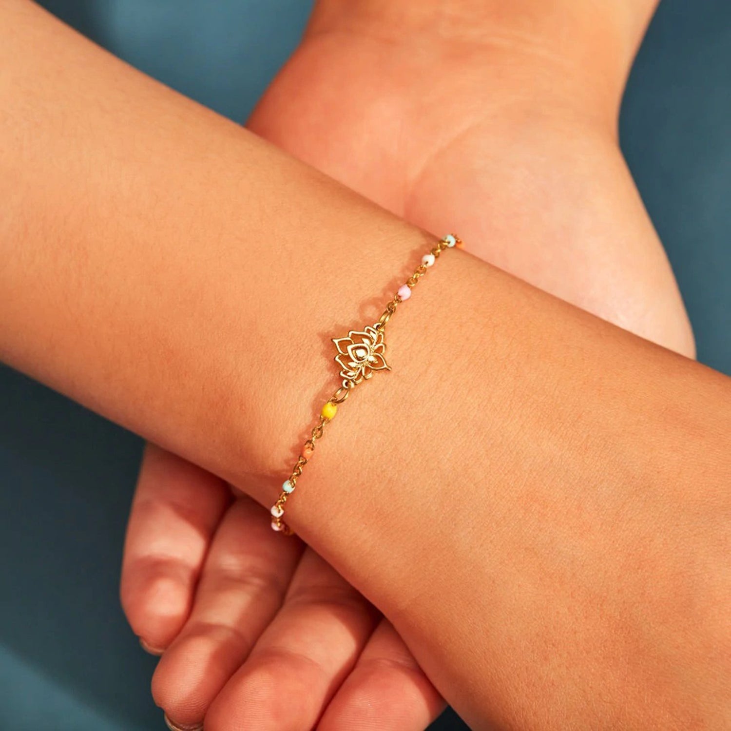 Aura Stylo - Lotus Shape 18K Gold-Plated Bead Bracelet