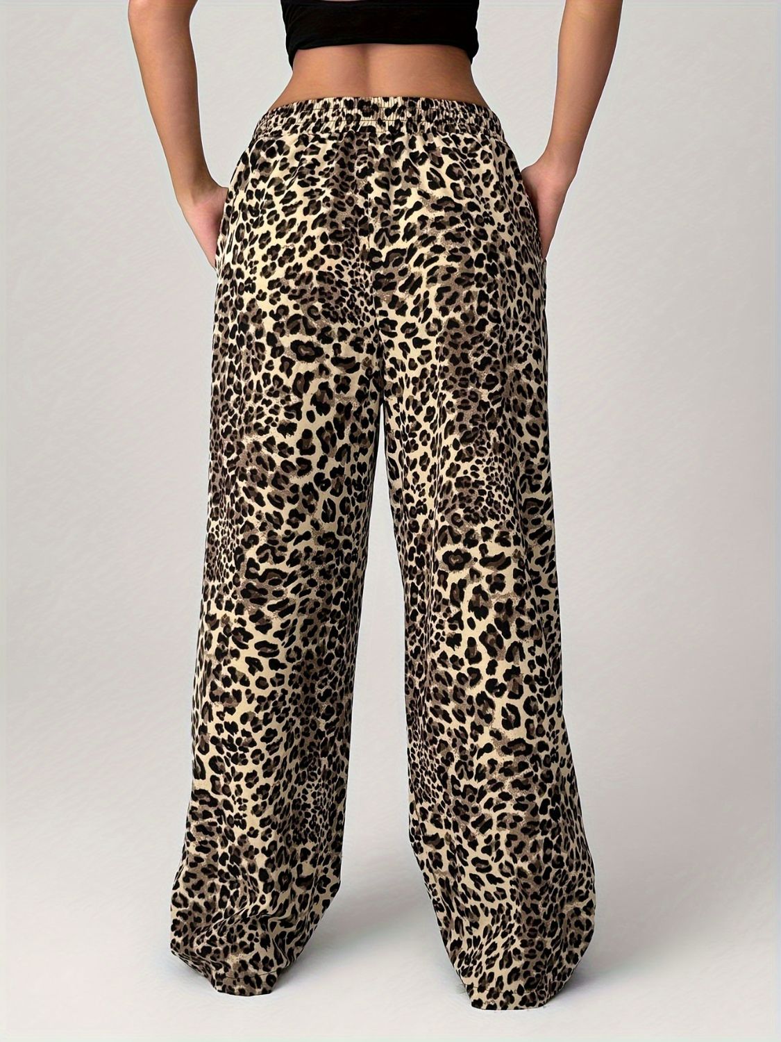 Aura Stylo - Leopard Wide Leg Pants with Pockets