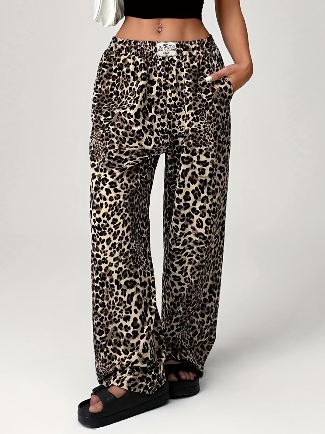 Aura Stylo - Leopard Wide Leg Pants with Pockets