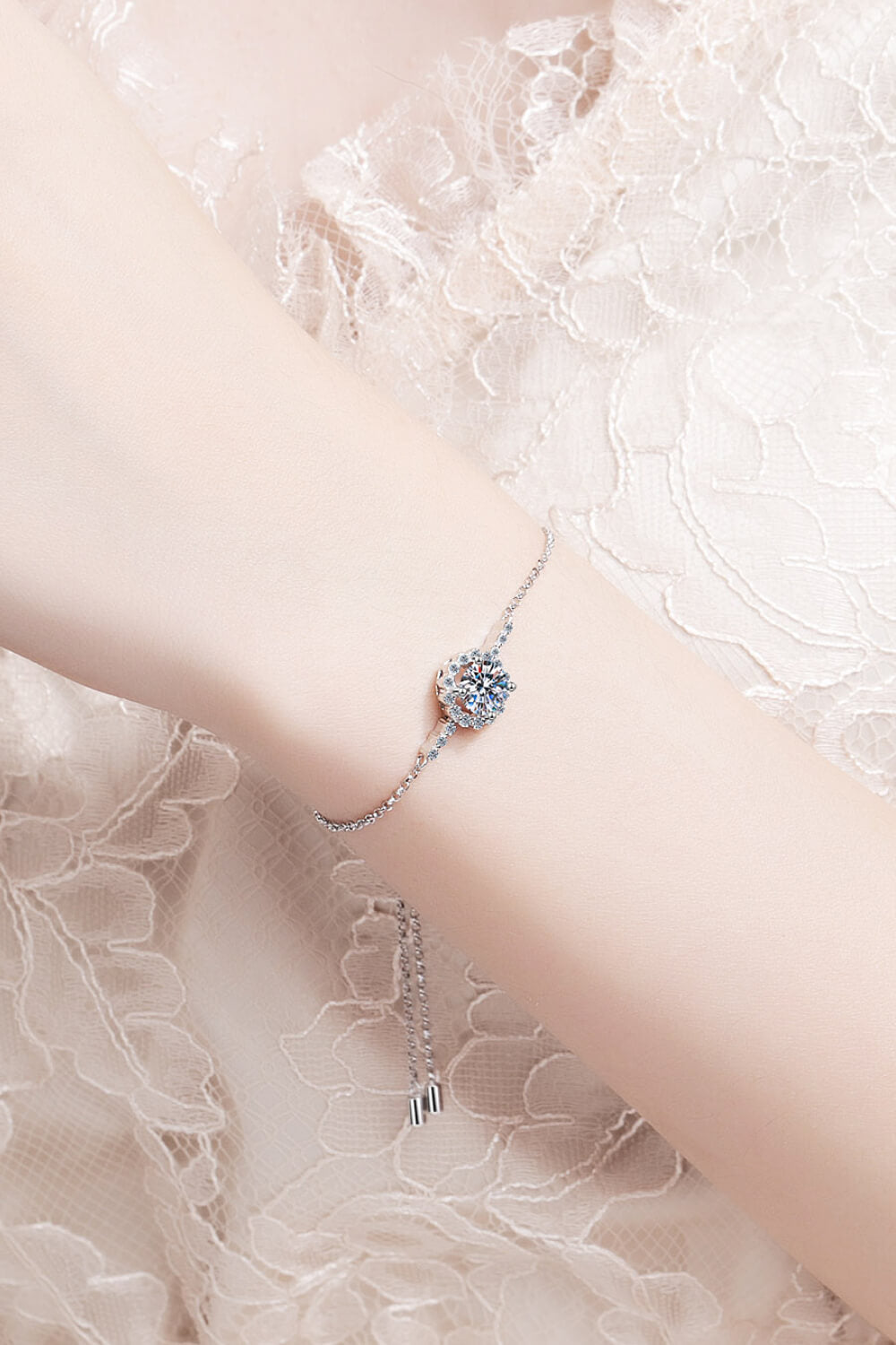 Aura Stylo - 1 Carat Moissanite Chain Bracelet