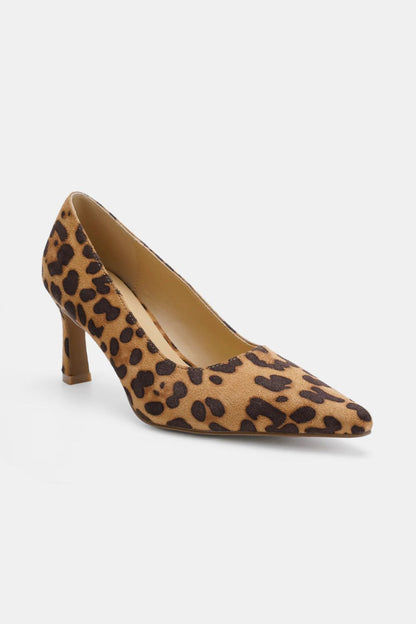 Aura Stylo - Beast Fashion Faux Suede Leopard Point Toe Pumps