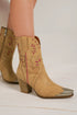 Aura Stylo - Beast Fashion Cut-Out Floral Embroidery Boots