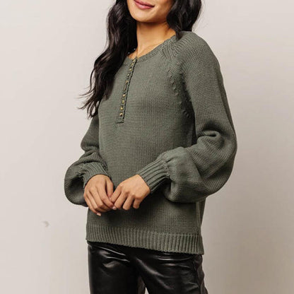 Aura Stylo - Buttoned Round Neck Long Sleeve Sweater