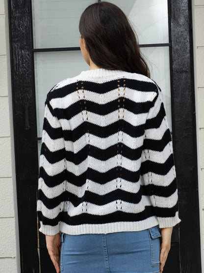 Aura Stylo - Openwork Striped V-Neck Sweater