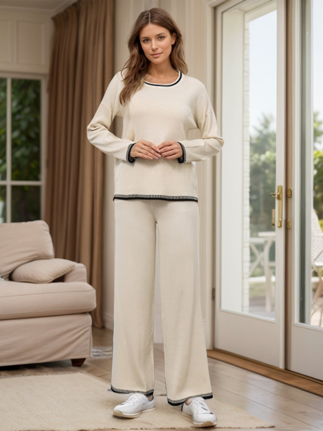 Aura Stylo - Contrast Trim Round Neck Top and Pants Sweater Set