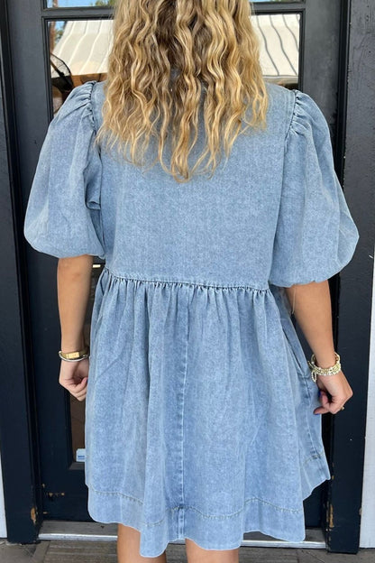 Aura Stylo - Bowknot Round Neck Half Sleeve Denim Dress