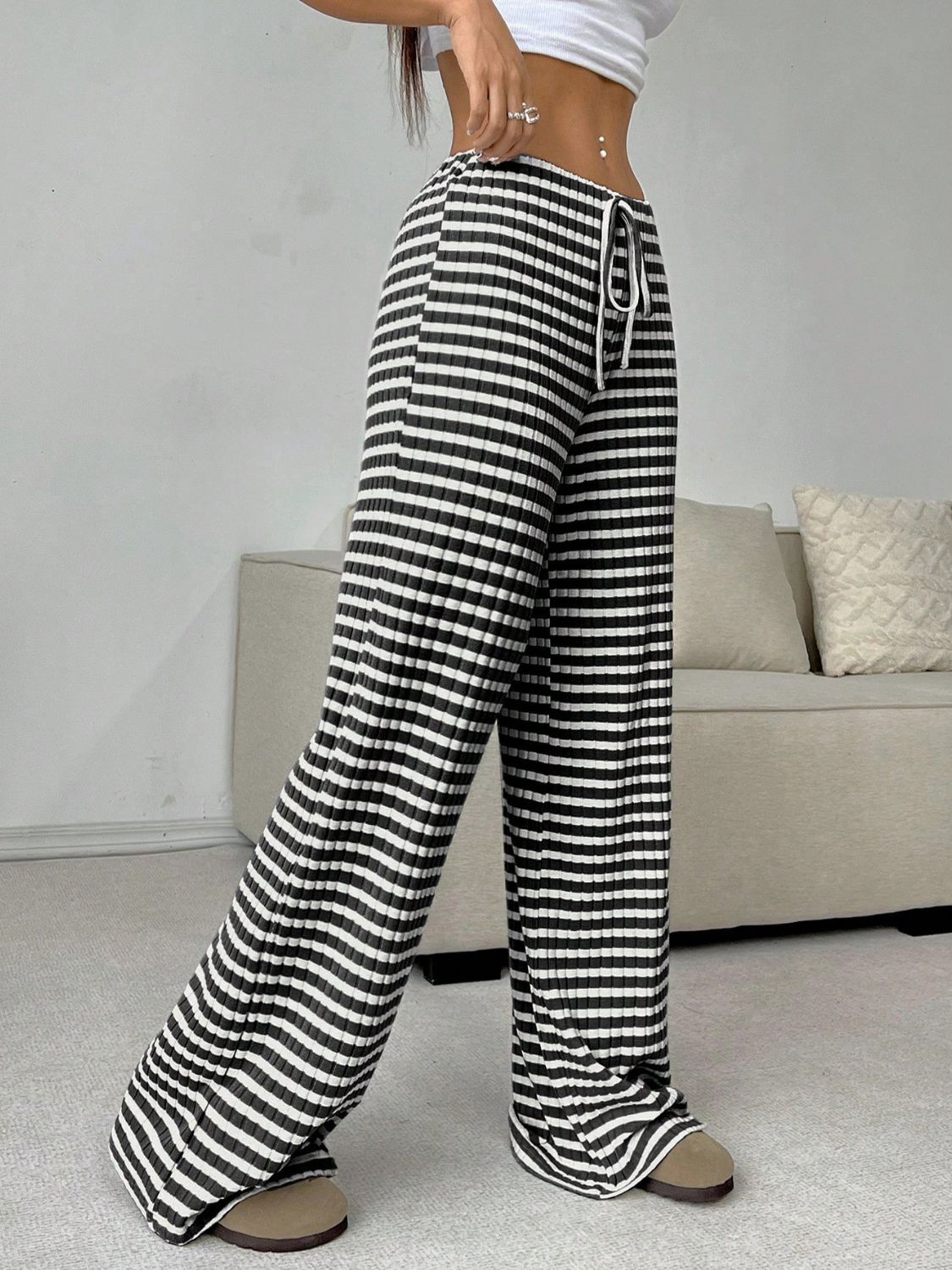 Aura Stylo - Tied Striped Wide Leg Pants