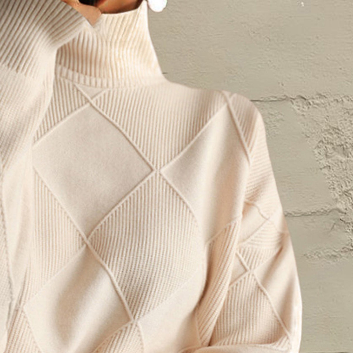  Geometric Turtleneck Long Sleeve Sweater