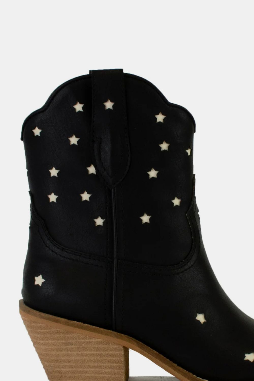 Aura Stylo - Beast Fashion Faux Leather Star-Shaped Cutouts Point Toe Boots